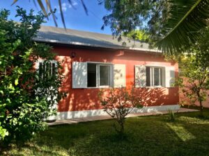 Belle villa F5/F6 avec piscine au calme proche du Parc des Palmiers