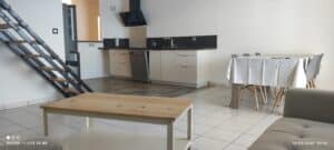 Bel appartement F4 meublé aux AVIRONS